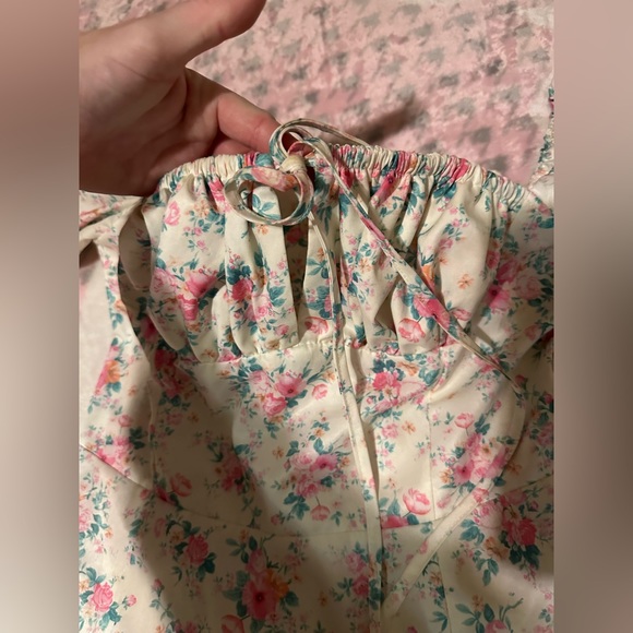 Dress - Picture 10 of 11